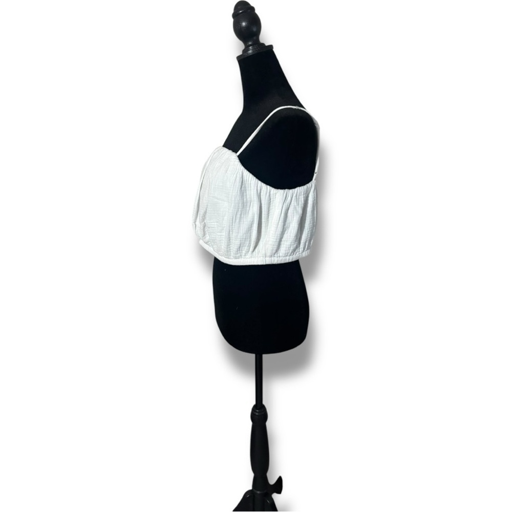 Express Large Smocked NWT White Lightweight Spaghetti Strap Tank Gauze Crop Top - Picture 4 of 16